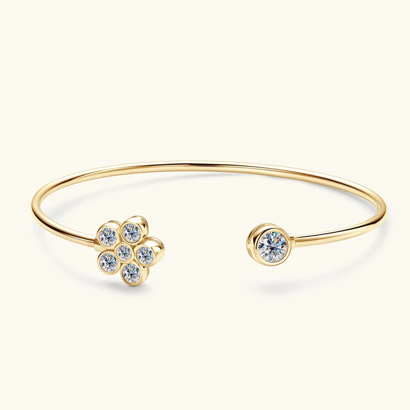 Seraphine Moissanite Bangle